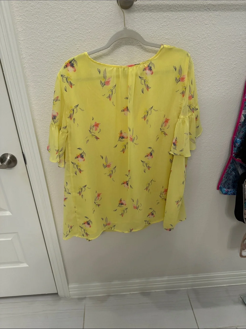 Ava & Viv Yellow Floral Ruffle Sleeve Blouse